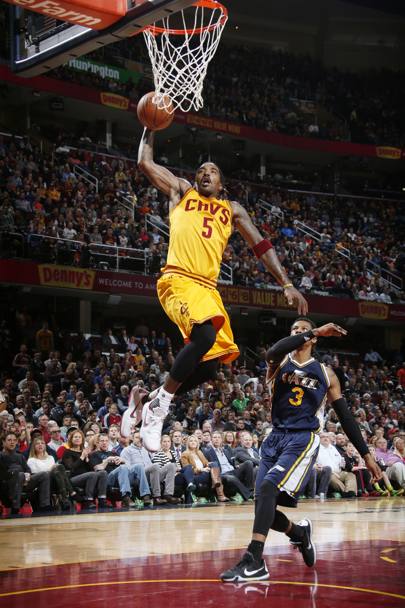 J.R. Smith spettacolare in dunk (Getty Images)